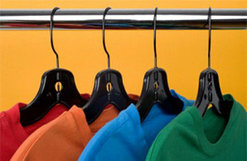 Break-Resistant 17 inch Clear Plastic Coat Hangers