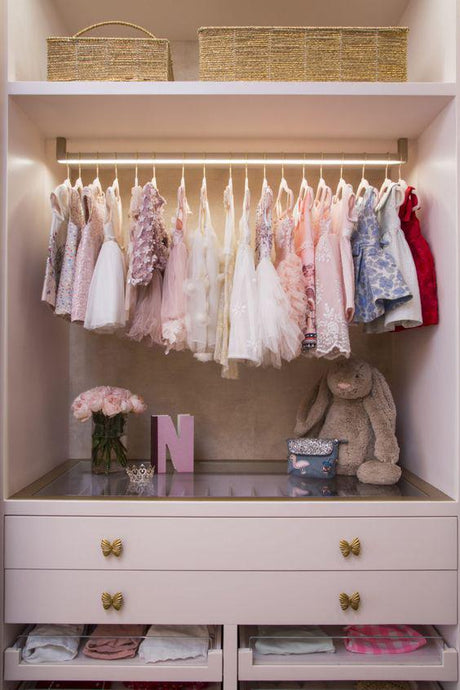 CHILDREN’S HANGERS AND OTHER ORGANIZATION TIPS EVERY PARENT NEEDS TO READ!